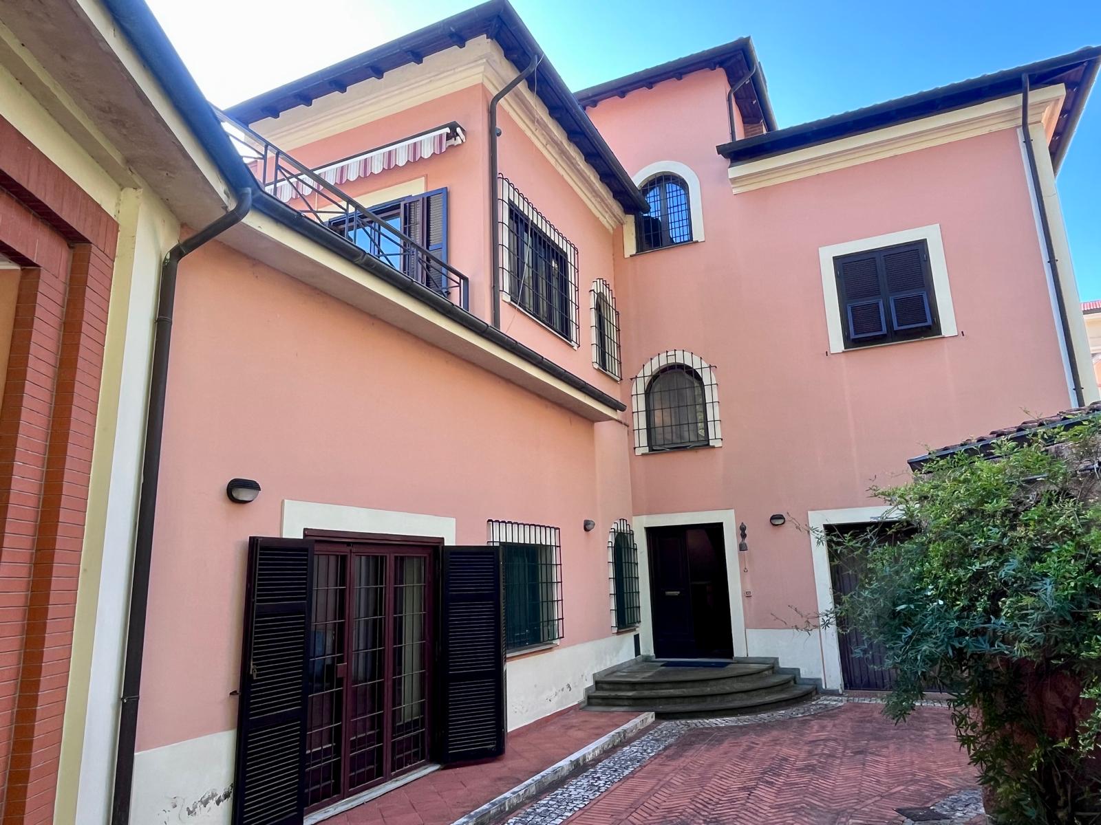 deac05c2-1144-466b-98fa-bd1dacb42e1c (1)